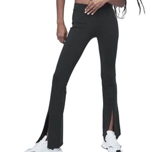 Alo Airbrush High-Waist Flutter Legging